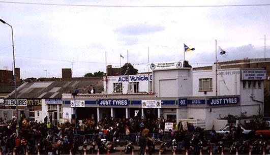 Reunion at closed cafe in 1994